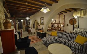 Aliki'S House 1+ 2